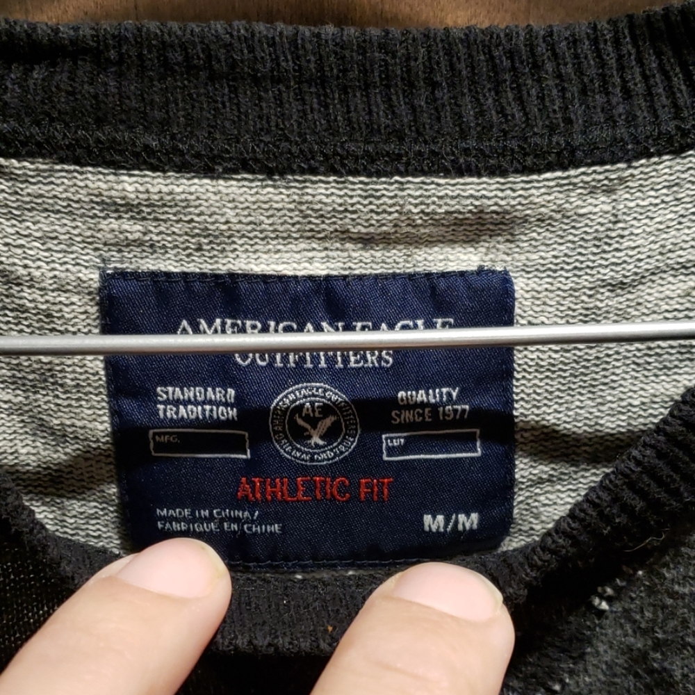 Sweater - Picture 2 of 3